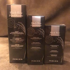 Face serum, eye contour serum and booster concentrate serum for the face.